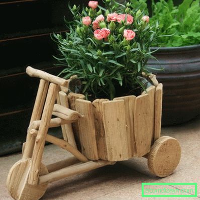 mesmerické-zahradní-s-stylové-výzdoba-kreativní-kvetináče-vyrobené-z-dřevěný materiál-v-kolo-tvar-design-s-široký-koš k rostlinám-růže